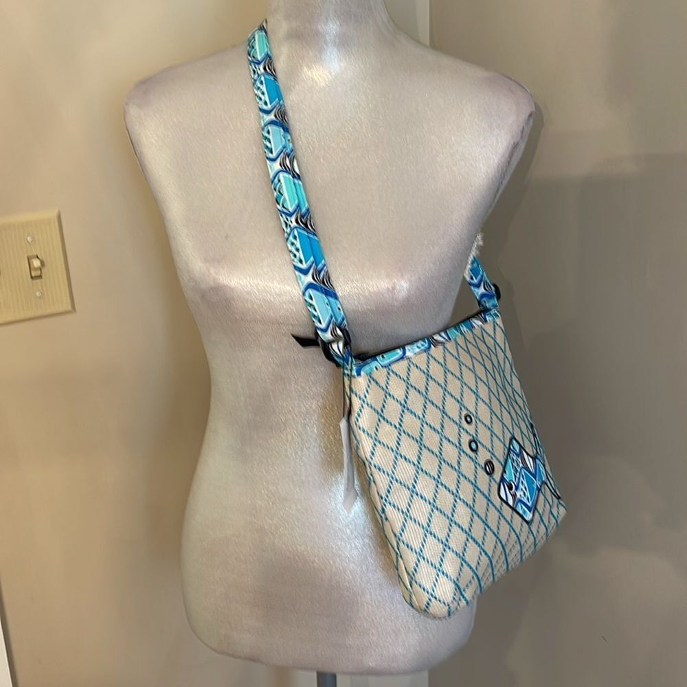 Vera Bradley Beach Crossbody in Go Fish Blue Pattern New with Tags - Picture 14 of 16